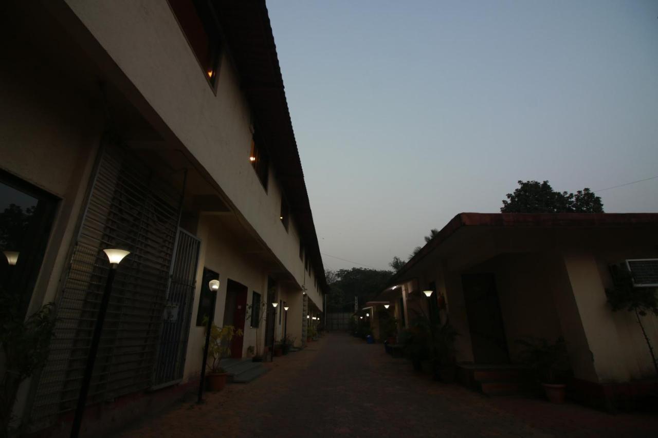 Hotel Nest Inn Residency Bhiwandi Exterior foto